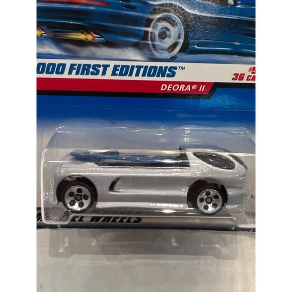 Hot Wheels 2000 First Editions 5 of 36 Collectable Car Deora II Toy Box Damage - Picture 2 of 10